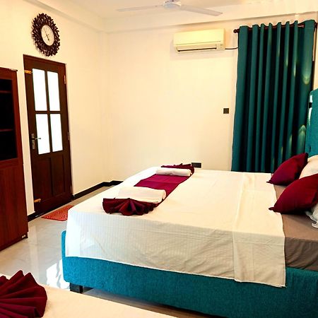 Ferienwohnung Olu Bunk Dikwella Exterior foto
