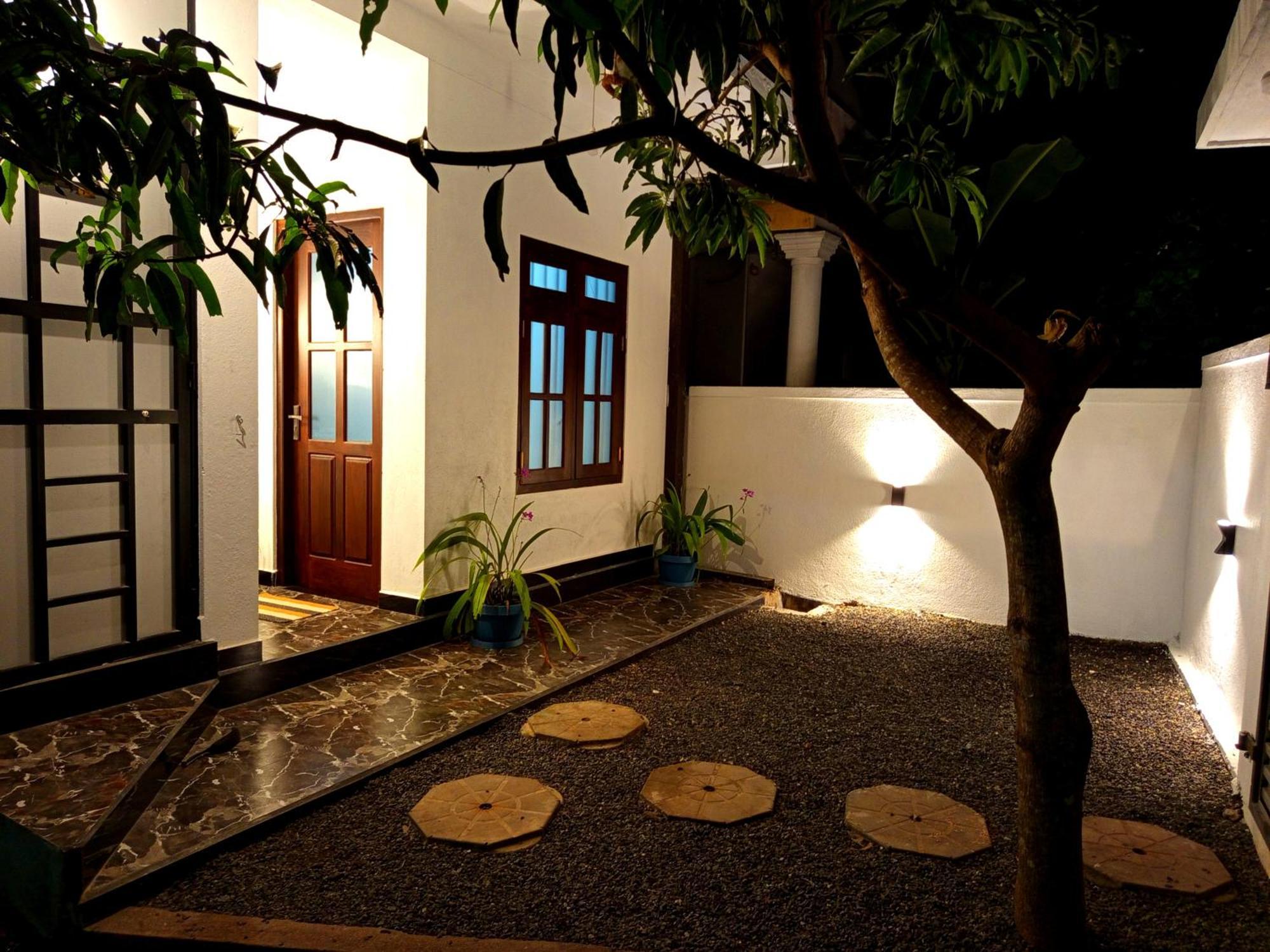 Ferienwohnung Olu Bunk Dikwella Exterior foto